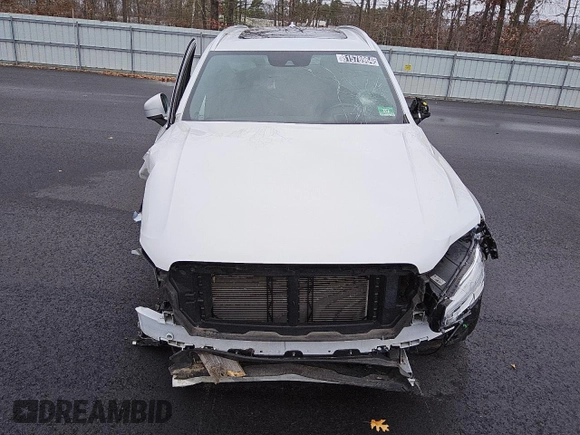 2017 Volvo XC90 R-Design with VIN YV4A22PM8H1145518, listed as a Copart auction lot 81578964 with 68,534 mi miles and Clean Title. Bid and sale history available at carsss.com. Image 5.