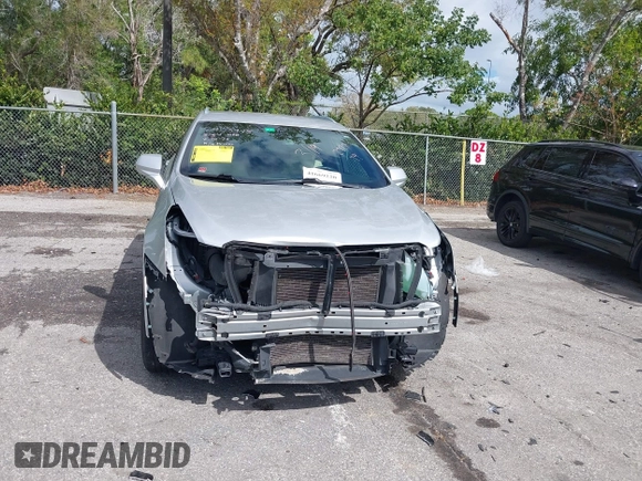 2019 Cadillac XT5 FWD z VIN 1GYKNARSXKZ242727, wystawiony jako IAAI lot #41669220 z przebiegiem 62 812 mil mil oraz . Historia ofert i sprzedaży dostępna na DreamBid. Obrazek 12.