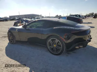 2022 Ferrari Roma z VIN ZFF98RNA5N0269013, wystawiony jako Copart lot #44682265 z przebiegiem 4360 mil mil oraz Nie do naprawy. Historia ofert i sprzedaży dostępna na DreamBid. Obrazek 2.