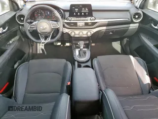 2021 Kia Forte GT-Line z VIN 3KPF34AD5ME396885, wystawiony jako Copart lot #63313945 z przebiegiem 59 429 mil mil oraz Szkoda całkowita • Salvage title. Historia ofert i sprzedaży dostępna na DreamBid. Obrazek 8.