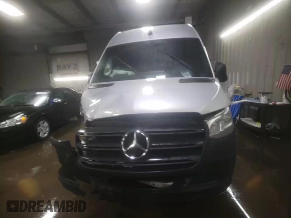 2024 Mercedes-Benz Sprinter with VIN W1Y4NBHY5RT167874, listed as a Copart auction lot 45601285 with 17,494 mi miles and Salvage Title. Bid and sale history available at DreamBid. Image 13.