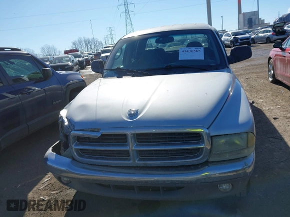 2001 Dodge Dakota Sport with VIN 1B7HL2AN51S310862, listed as a IAAI auction lot 41436565 with 152,425 mi miles. Bid and sale history available at carsss.com. Image 12.