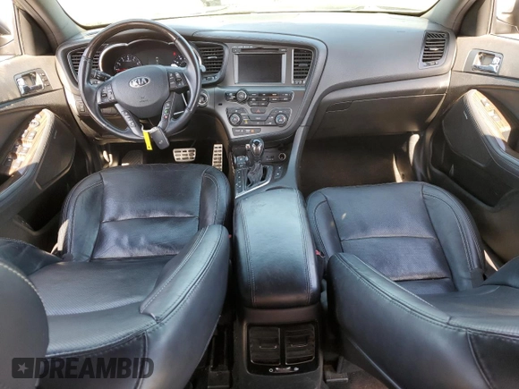 2013 Kia Optima SX с VIN 5XXGR4A63DG152535, выставлен на аукционе Copart как лот 63614895 с пробегом 172 394 миль миль и Списание • Salvage title. История ставок и продаж доступна на DreamBid. Изображение 8.