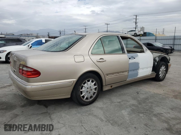 2001 Mercedes-Benz E-Class with VIN WDBJF65J01B251208, listed as a Copart auction lot 47550795 with 228,392 mi miles and Salvage Title. Bid and sale history available at carsss.com. Image 3.