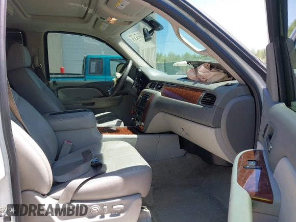 2008 Chevrolet Avalanche 3LT with VIN 3GNEC12088G103407, listed as a IAAI auction lot 42048213 with 195,309 mi miles and . Bid and sale history available at DreamBid. Image 5.