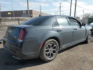 2018 Chrysler 300 with VIN 2C3CCAGG3JH250332, listed as a IAAI auction lot 41931396 with 0 mi miles. Bid and sale history available at carsss.com. Image 4.
