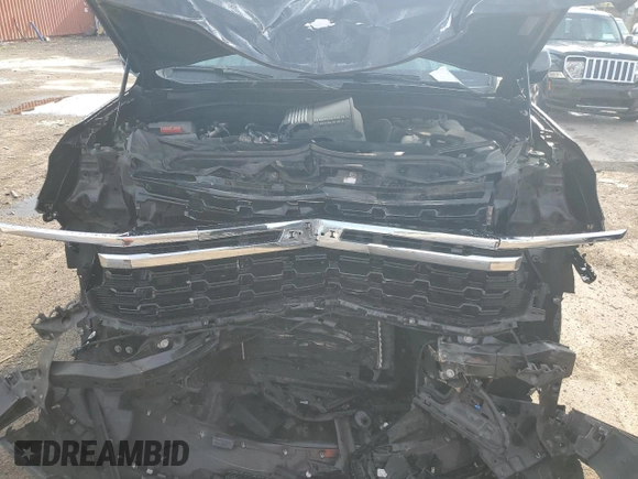 2023 Chevrolet Suburban z VIN 1GNSCBKT9PR121500, wystawiony jako Copart lot #72118524 z przebiegiem 127 355 mil mil oraz Szkoda całkowita • Salvage title. Historia ofert i sprzedaży dostępna na DreamBid. Obrazek 12.