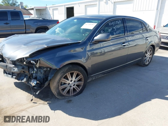 2008 Toyota Avalon XL with VIN 4T1BK36B68U322445, listed as a IAAI auction lot 41749297 with 230,764 mi miles. Bid and sale history available at carsss.com. Image 2.