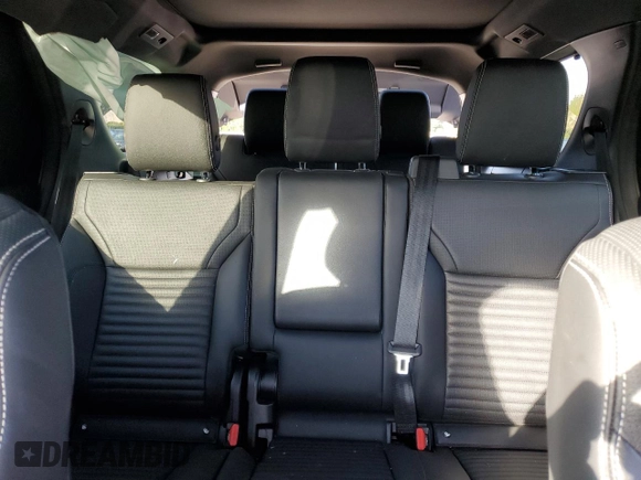 2023 Land Rover Discovery with VIN SALRT2EX3P2472314, listed as a Copart auction lot 76121024 with 14,526 mi miles and Clean Title. Bid and sale history available at DreamBid. Image 10.