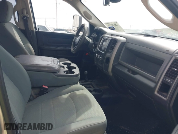 2015 Ram 2500 Tradesman с VIN 3C6UR5CL6FG513999, выставлен на аукционе IAAI как лот 42259171 с пробегом 265 657 миль миль и . История ставок и продаж доступна на DreamBid. Изображение 5.