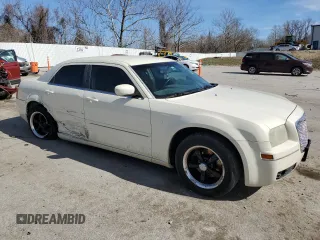 2005 Chrysler 300 with VIN 2C3JA53G65H525644, listed as a Copart auction lot 48789155 with 211,074 mi miles and Salvage Title. Bid and sale history available at carsss.com. Image 4.