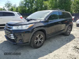 2019 Toyota Highlander LE z VIN 5TDBZRFH4KS921850, wystawiony jako Copart lot #57783105 z przebiegiem 108 007 mil mil oraz Szkoda całkowita • Salvage title. Historia ofert i sprzedaży dostępna na DreamBid. Obrazek 1.