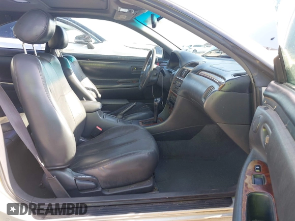 2001 Toyota Solara SE z VIN 2T1CF28P91C491927, wystawiony jako IAAI lot #42475651 z przebiegiem 142 628 mil mil oraz . Historia ofert i sprzedaży dostępna na DreamBid. Obrazek 5.