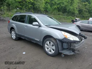 2011 Subaru Outback Premium z VIN 4S4BRBCC1B3352274, wystawiony jako Copart lot #57683785 z przebiegiem 128 169 mil mil oraz Szkoda całkowita • Salvage title. Historia ofert i sprzedaży dostępna na DreamBid. Obrazek 4.