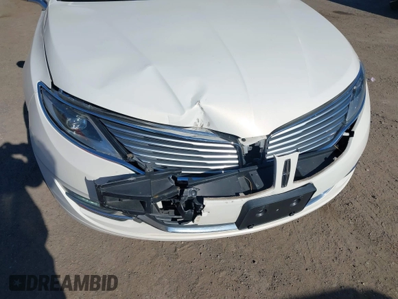 2013 Lincoln MKZ with VIN 3LN6L2G98DR805036, listed as a IAAI auction lot 40981671 with 121,079 mi miles and . Bid and sale history available at DreamBid. Image 6.