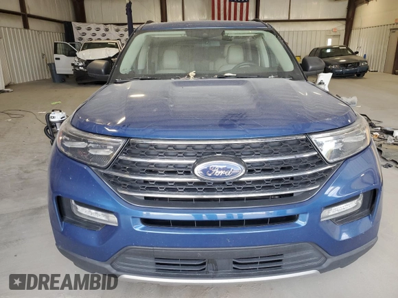 2022 Ford Explorer XLT with VIN 1FMSK7DHXNGC09512, listed as a Copart auction lot 53540175 with 32,614 mi miles and Salvage title. Bid and sale history available at DreamBid. Image 5.
