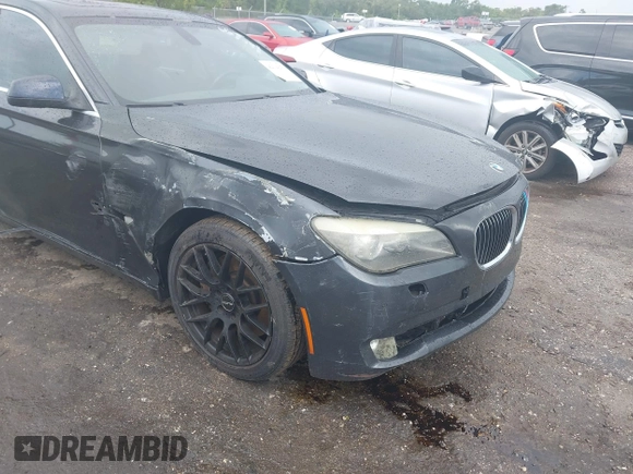 2011 BMW 7 Series 750i xDrive с VIN WBAKC6C54BC394675, выставлен на аукционе IAAI как лот 42394276 с пробегом 207 246 миль миль и . История ставок и продаж доступна на DreamBid. Изображение 6.