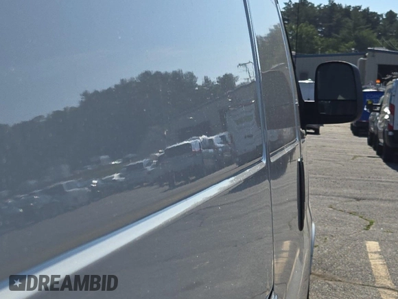 2022 Chevrolet Express Cargo with VIN 1GCWGAFPXN1225074, listed as a IAAI auction lot 42666702 with 101,508 mi miles and . Bid and sale history available at DreamBid. Image 25.