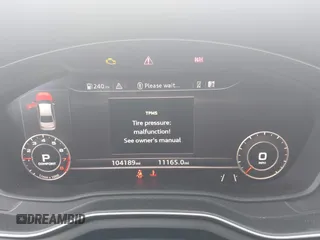 2017 Audi A4 Premium Plus z VIN WAUENAF42HN040468, wystawiony jako IAAI lot #42535328 z przebiegiem 104 189 mil mil oraz . Historia ofert i sprzedaży dostępna na DreamBid. Obrazek 7.