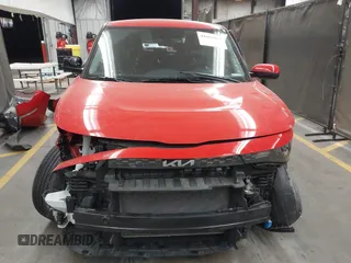 2024 Kia Soul EX with VIN KNDJ33AU4R7220504, listed as a IAAI auction lot 41666060 with 19,332 mi miles. Bid and sale history available at carsss.com. Image 13.
