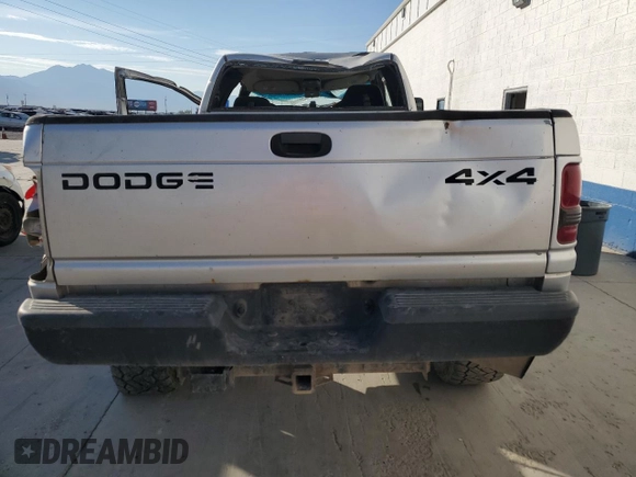 2001 Dodge Ram 2500 with VIN 1B7KF23661J595659, listed as a Copart auction lot 70756954 with 211,043 mi miles and Salvage Title. Bid and sale history available at carsss.com. Image 6.