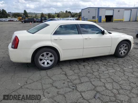 2007 Chrysler 300 with VIN 2C3LA43R17H889770, listed as a Copart auction lot 51492635 with 101,511 mi miles and Salvage Title. Bid and sale history available at carsss.com. Image 3.