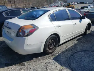 2009 Nissan Altima 2.5 SL with VIN 1N4AL21E09N509836, listed as a IAAI auction lot 41651397 with 147,371 mi miles. Bid and sale history available at carsss.com. Image 4.