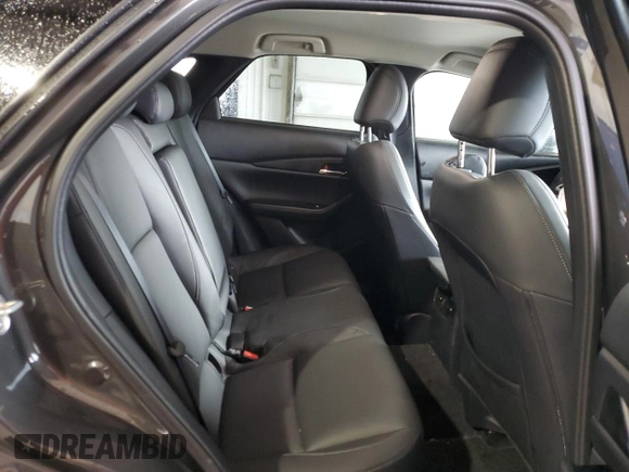 2023 Mazda CX-30 S Carbon Edition z VIN 3MVDMBCM5PM569903, wystawiony jako Copart lot #84850594 z przebiegiem 14 653 mil mil oraz Szkoda całkowita • Salvage title. Historia ofert i sprzedaży dostępna na DreamBid. Obrazek 11.