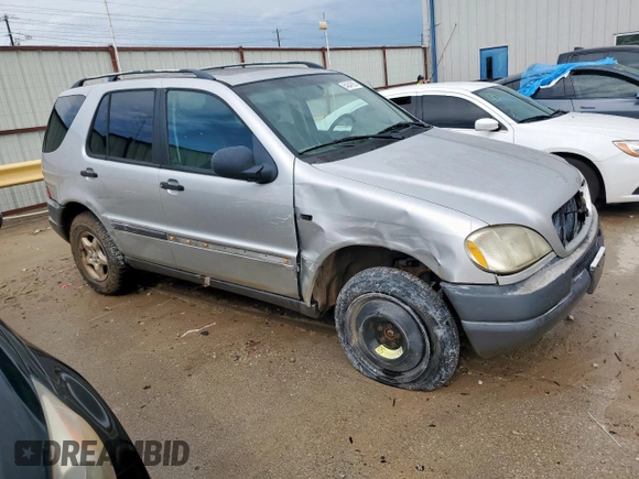 1999 Mercedes-Benz M 320/430/500 z VIN 4JGAB54E6XA140166, wystawiony jako Copart lot #54347855 z przebiegiem 227 765 mil mil oraz Szkoda całkowita • Salvage title. Historia ofert i sprzedaży dostępna na DreamBid. Obrazek 4.