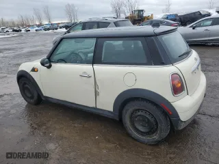 2009 MINI Cooper Hardtop with VIN WMWMF33599TU75504, listed as a Copart auction lot 47488215 with 275,606 mi miles and Salvage Title. Bid and sale history available at carsss.com. Image 2.