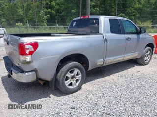 2010 Toyota Tundra z VIN 5TFUW5F16AX119032, wystawiony jako IAAI lot #42442454 z przebiegiem 221 804 mil mil oraz . Historia ofert i sprzedaży dostępna na DreamBid. Obrazek 4.