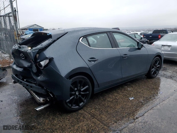 2022 Mazda Mazda3 Hatchback Preferred with VIN JM1BPALL6N1502481, listed as a Copart auction lot 70162962 with 18,714 mi miles. Bid and sale history available at carsss.com. Image 3.