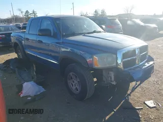 2006 Dodge Dakota with VIN 1D7HW58K06S643827, listed as a IAAI auction lot 41381300 with 276,678 mi miles and . Bid and sale history available at DreamBid. Image 1.