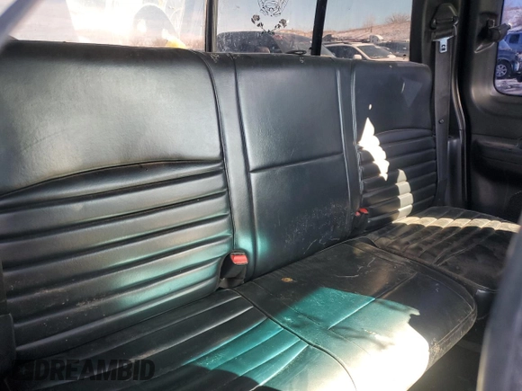 2000 Ford F-150 XL with VIN 2FTRX07L0YCB10621, listed as a Copart auction lot 42147705 with Not provided miles and Salvage title. Bid and sale history available at DreamBid. Image 10.