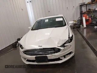 2017 Ford Fusion SE z VIN 3FA6P0HD5HR367474, wystawiony jako IAAI lot #42179210 z przebiegiem 81 852 mil mil oraz . Historia ofert i sprzedaży dostępna na DreamBid. Obrazek 13.