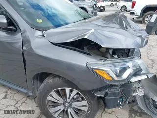 2017 Nissan Pathfinder SV with VIN 5N1DR2MN5HC903100, listed as a IAAI auction lot 41721305 with 108,793 mi miles. Bid and sale history available at carsss.com. Image 18.
