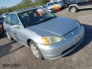 2002 Honda Civic EX with VIN 2HGES26752H548690, listed as a IAAI auction lot 42024682 with 226,881 mi miles. Bid and sale history available at carsss.com. Image 1.