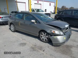 2008 Honda Civic LX z VIN 2HGFA16578H354512, wystawiony jako IAAI lot #42078359 z przebiegiem 182 436 mil mil oraz . Historia ofert i sprzedaży dostępna na DreamBid. Obrazek 1.