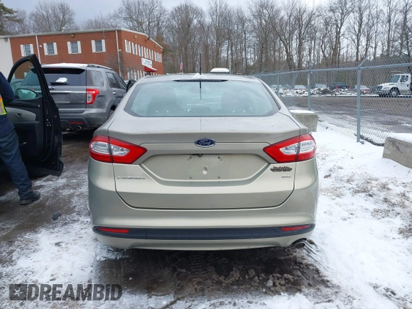 2015 Ford Fusion SE with VIN 3FA6P0H7XFR129062, listed as a IAAI auction lot 41558335 with 89,362 mi miles. Bid and sale history available at carsss.com. Image 16.