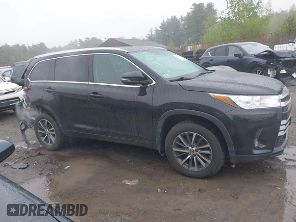 2018 Toyota Highlander SE with VIN 5TDJZRFH0JS887299, listed as a IAAI auction lot 42202813 with 78,490 mi miles and . Bid and sale history available at DreamBid. Image 14.