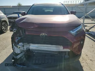 2024 Toyota RAV4 XLE Premium z VIN 2T3A1RFV1RW475478, wystawiony jako Copart lot #52960055 z przebiegiem 5 658 mil mil oraz Szkoda całkowita • Salvage title. Historia ofert i sprzedaży dostępna na DreamBid. Obrazek 5.