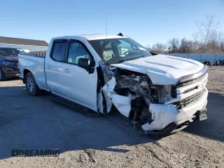 2019 Chevrolet Silverado 1500 RST with VIN 1GCRYEED9KZ226917, listed as a Copart auction lot 43112855 with 133,005 mi miles and Salvage Title. Bid and sale history available at DreamBid. Image 4.