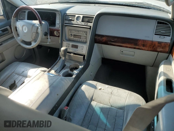 2004 Lincoln Navigator Luxury with VIN 5LMFU28R94LJ23919, listed as a Copart auction lot 71115804 with 157,518 mi miles and Clean Title. Bid and sale history available at carsss.com. Image 8.
