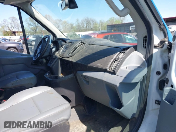 2018 Ford Transit with VIN 1FTYR1CM1JKA85403, listed as a IAAI auction lot 41922452 with 193,392 mi miles and . Bid and sale history available at DreamBid. Image 5.