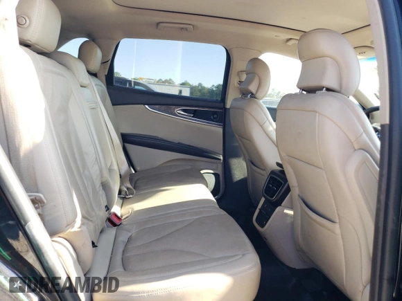 2019 Lincoln Nautilus Reserve z VIN 2LMPJ6L9XKBL30738, wystawiony jako Copart lot #51911915 z przebiegiem 125 644 mil mil oraz Szkoda całkowita • Salvage title. Historia ofert i sprzedaży dostępna na DreamBid. Obrazek 11.