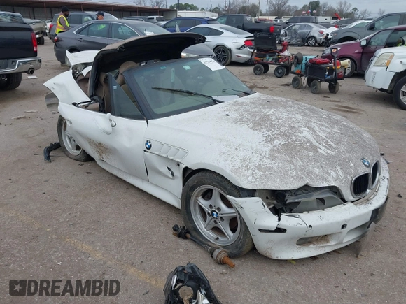 1997 BMW 3 Series 1.9L with VIN 4USCH7321VLE04987, listed as a IAAI auction lot 41534956 with 153,122 mi miles. Bid and sale history available at carsss.com. Image 1.