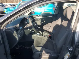 2009 Volkswagen Jetta с VIN 3VWKZ71K99M261433, выставлен на аукционе Copart как лот 82163034 с пробегом 91 035 миль миль и Списание • Salvage title. История ставок и продаж доступна на DreamBid. Изображение 7.