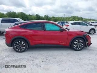 2024 Ford Mustang Mach-E Select с VIN 3FMTK1R41RMA14594, выставлен на аукционе IAAI как лот 42271802 с пробегом 7 086 миль миль и . История ставок и продаж доступна на DreamBid. Изображение 14.