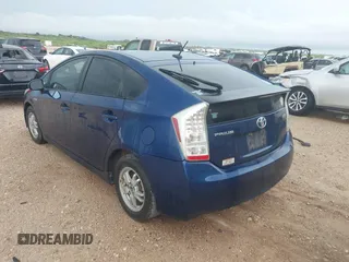 2010 Toyota Prius II with VIN JTDKN3DU3A0217150, listed as a IAAI auction lot 42107105 with 191,913 mi miles. Bid and sale history available at carsss.com. Image 3.