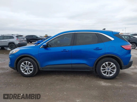 2020 Ford Escape SE with VIN 1FMCU9G62LUB18933, listed as a IAAI auction lot 41564797 with 68,187 mi miles. Bid and sale history available at carsss.com. Image 14.